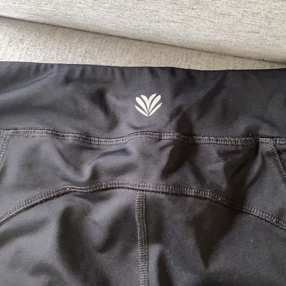 black mesh paneling leggings - Picture 5 of 5